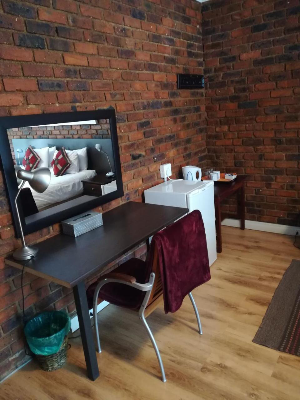 24 Onvrey Guest House Boksburg Buitenkant foto