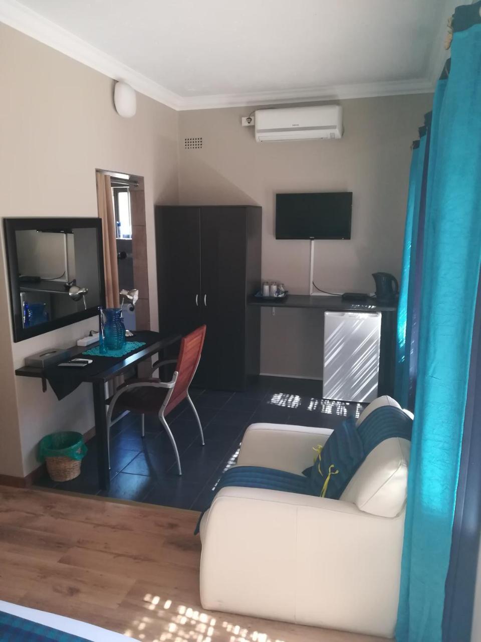 24 Onvrey Guest House Boksburg Buitenkant foto