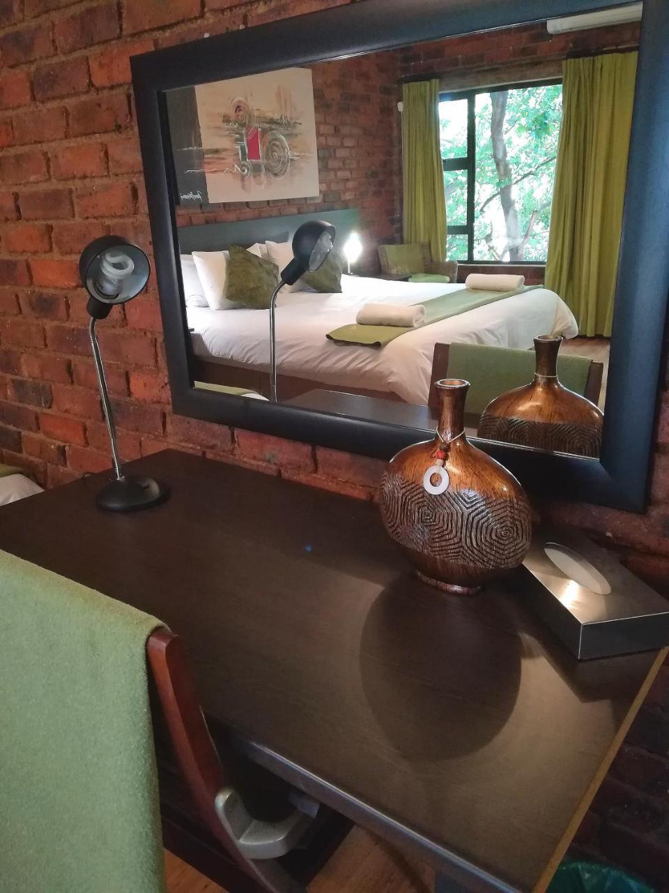 24 Onvrey Guest House Boksburg Buitenkant foto