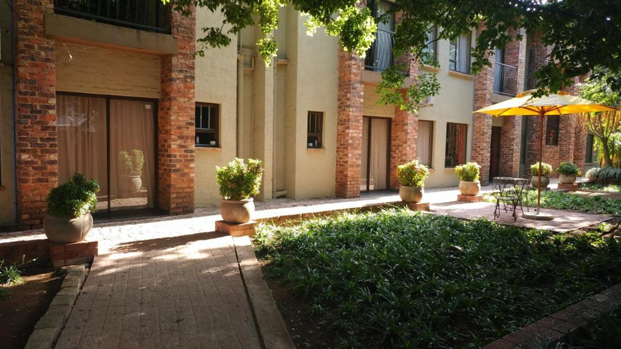 24 Onvrey Guest House Boksburg Buitenkant foto